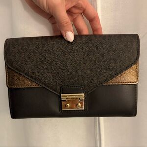 Michael Kors Jet Set Crossbody NWOT